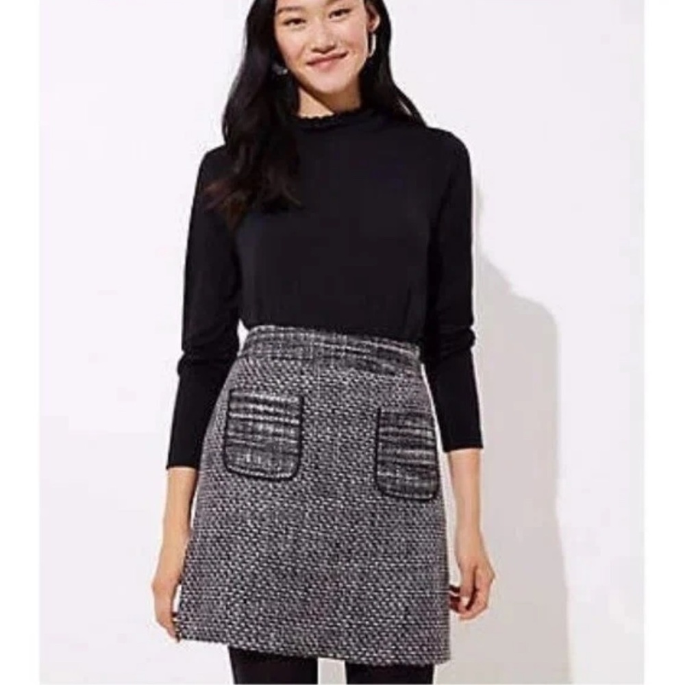 LOFT tweed  Mini with contrasting pockets‎ sbd and a hint of metallic- worn 4x